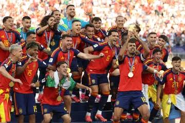 final piala dunia.jpg